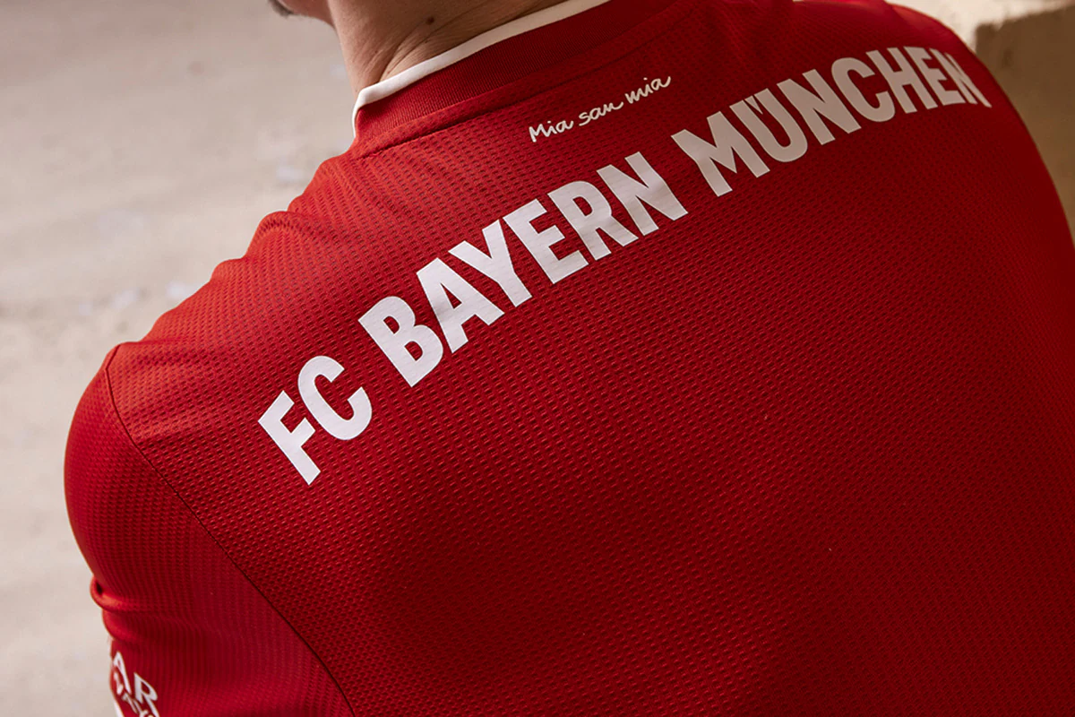 北爱尔兰小将唐利：在热刺时凯恩帮了我很多，这让我喜欢回撤