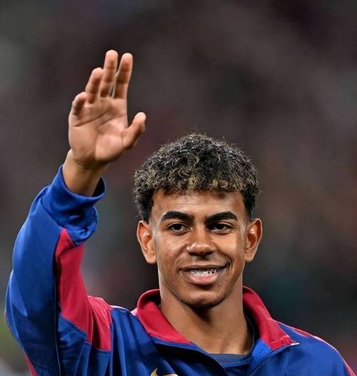 鲁媒：陈泽仕和依木兰今天抵达成都，参加U22国足的训练备战