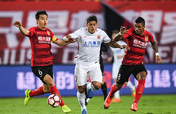 遇求不满：董方卓爆英超派对一夜千女，王楚淇支持C罗言论。