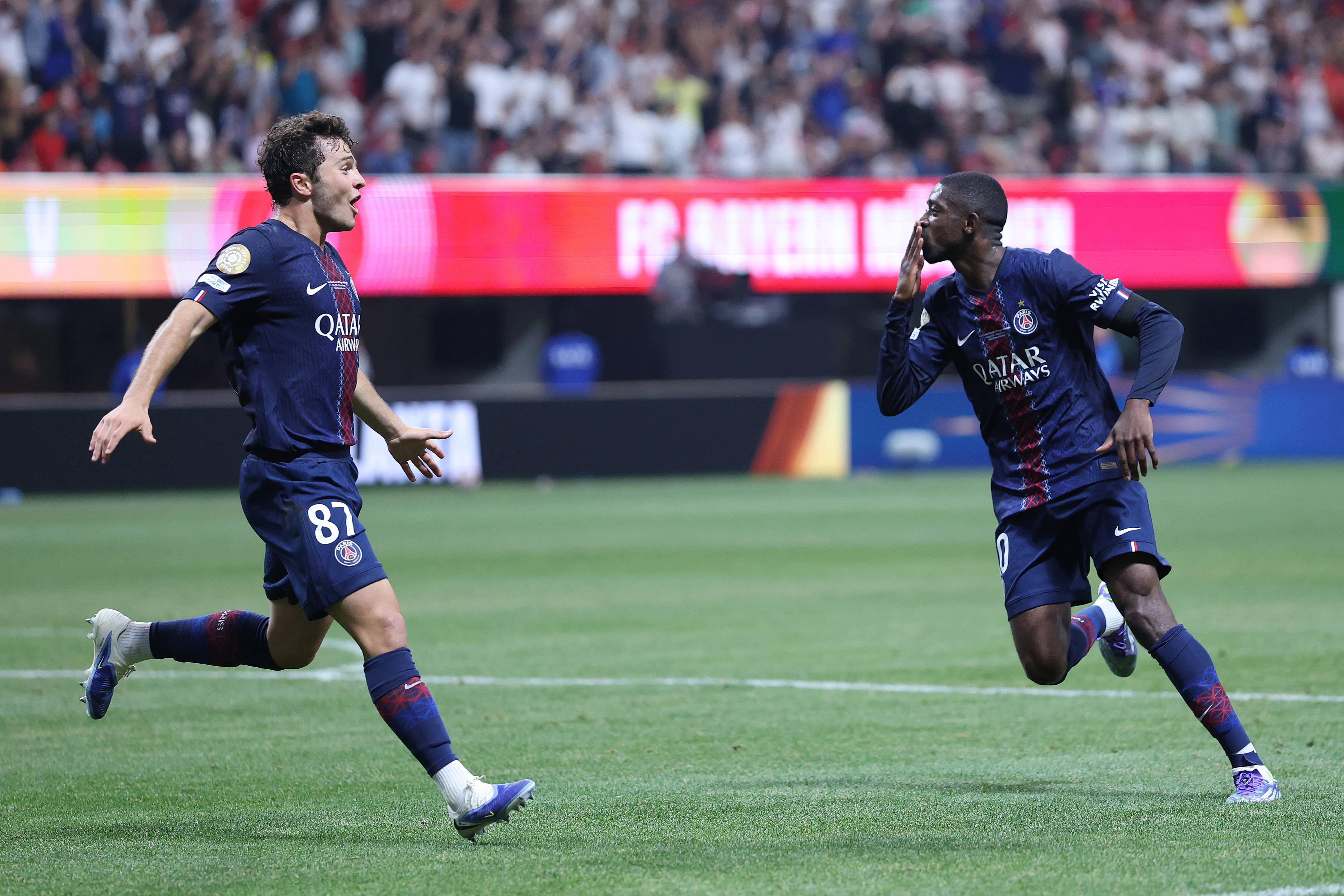 你认同吗？孔蒂说法鹰防守好，目前其欧冠失球第三多、德甲失球第二多（你同意吗？孔蒂称法鹰防守稳固，但其欧冠失球第三多、德甲失球第二多）