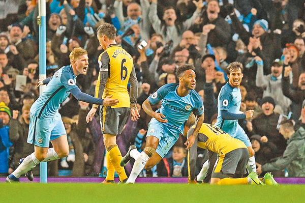 媒体人：阿奇姆彭很职业、不惹事，配得上在中超挣得每一分钱（媒体人：阿奇姆彭敬业不惹事，在中超拿到的每一分钱都名副其实）