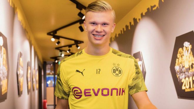 “为保障运动员的身体健康和长远发展，我们决定让郑钦文退出本届全运会”