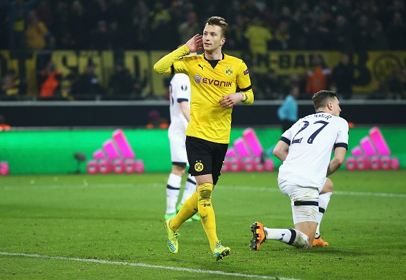 巴乔飞机上偶遇辛纳：很高兴见到你，现象级人物（巴乔机上邂逅辛纳：直言很高兴见到你，称其为现象级人物）