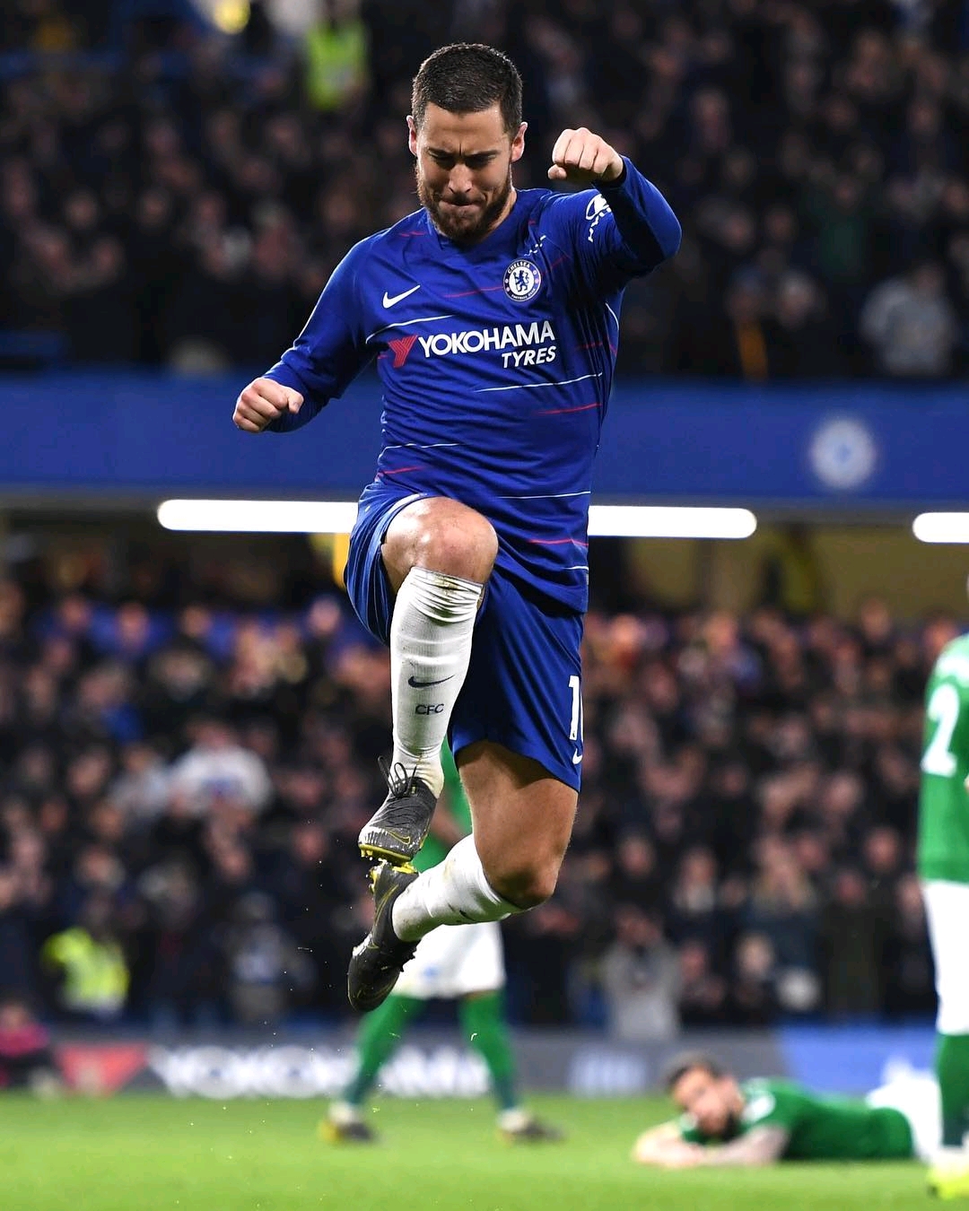 TA：尼潘外租阿贾克斯的可能已消失；曼城考虑是否留埃切韦里