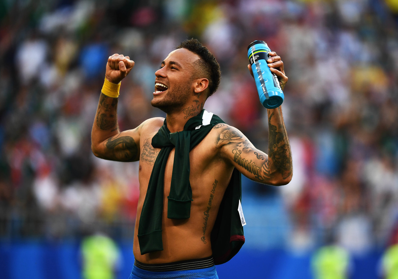 一场3-2让意甲榜首易主，阿莱格里神换人，让二追三奇迹逆袭（3-2逆转令意甲头名易主，阿莱格里妙手调度上演让二追三）